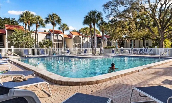 Sarasota Springs Condo | Lovely 2 Bedroom Condo close to Siesta Key