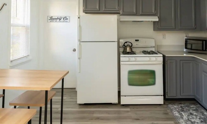 Grand Rapids House | Lovely 2-bedroom rental unit w/electric fireplace
