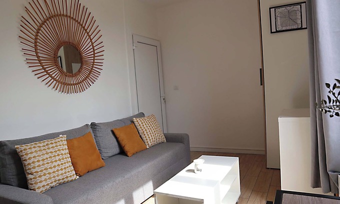 Bessancourt Apartment | Lovely 2-room apartment in quiet location, Paris 30 min away, nearby tourist attractions,