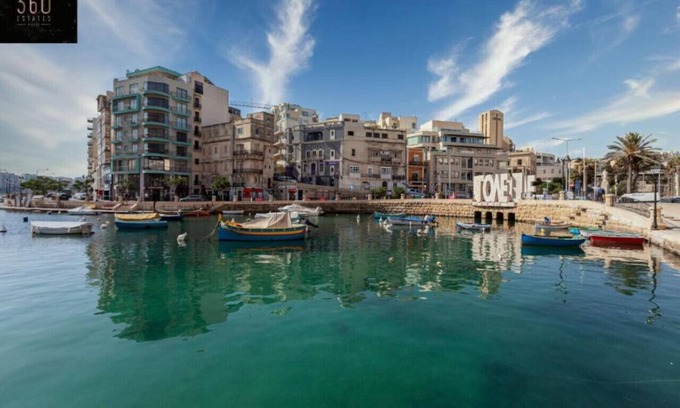 Tal-Ghoqod Apartment | Lovely 2BR home in St Julians with Private Balcony