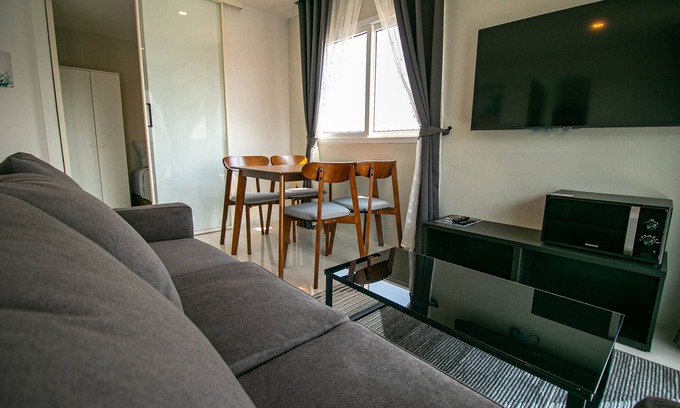 Kram Condo | Lovely 3 bdrm for family of 5 people near the beach, pools, fitness and garden
