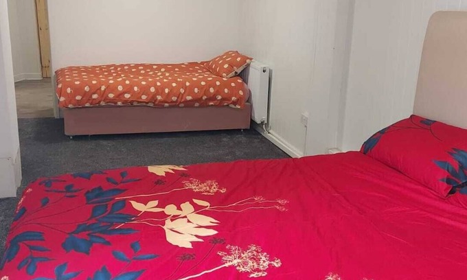 Parkgate Apartment | Lovely 3-Bed Apartment in Parkgate Rotherham