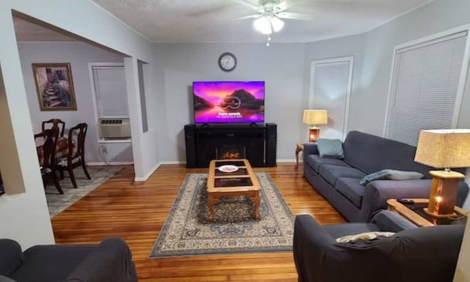 Schenectady Apartment | lovely 3 bedroom apartment with indoor electric fireplace.