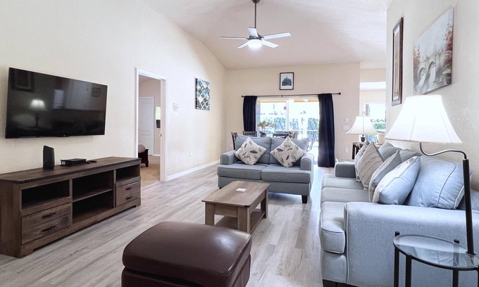Silver Creek House | Lovely 3-Bedroom Pool Villa-1445SCD