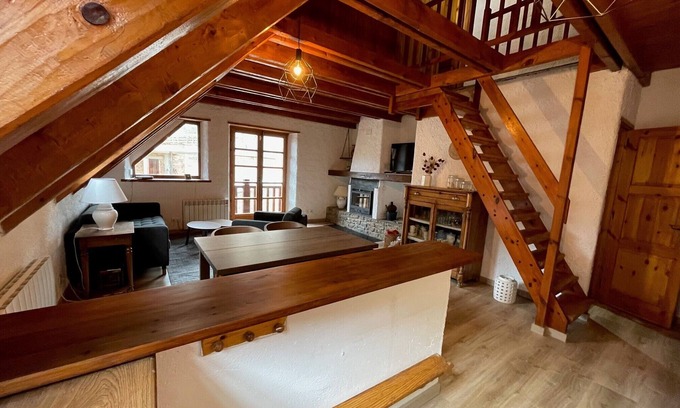 Arties Apartment | Lovely 3 bedrooms Top-floor at Spain top mountain and ski resort Baqueira-Beret