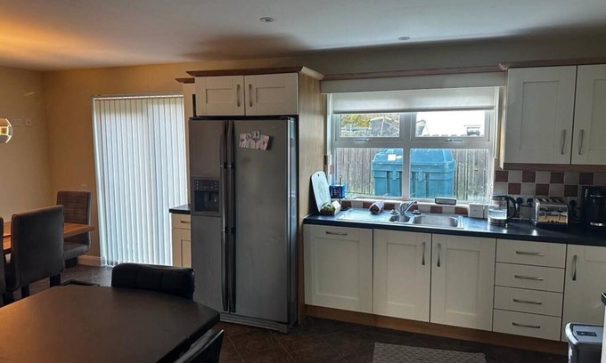 Carndonagh House | Lovely 4 bedroom family homenn