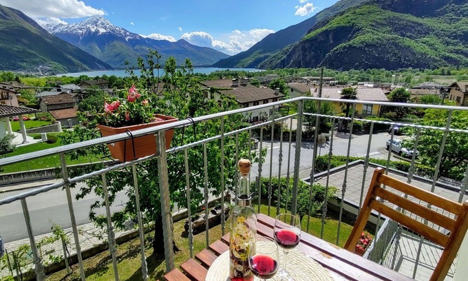 Novate Mezzola Apartment | Lovely apartment for 5 guests with WIFI, TV, balcony and parking