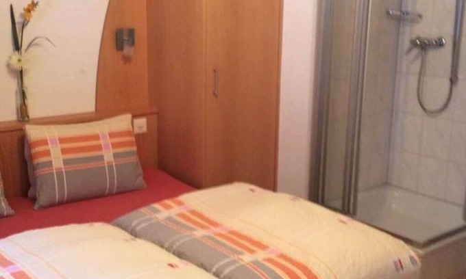 Saas Almagell Apartment | Lovely apartment for 6 guests with WIFI, TV and balcony