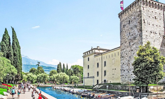 Dro Apartment | Lovely apartment for 4 guests with WIFI, A/C, TV, patio, panoramic view and parking