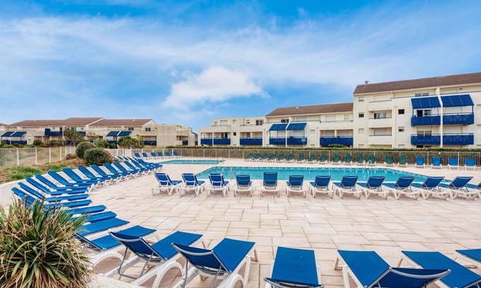 Lacanau-Ocean Apartment | Lovely apartment for 3 guests with pool, WIFI, TV and terrace