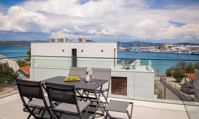 Municipality of Murter Apartment | Lovely apartment in Betina with WiFi