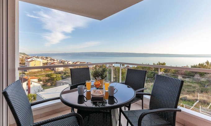 Podstrana Apartment | Lovely apartment in Podstrana