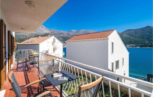 Slano Apartment | Lovely Apartment In Slano With Wifi