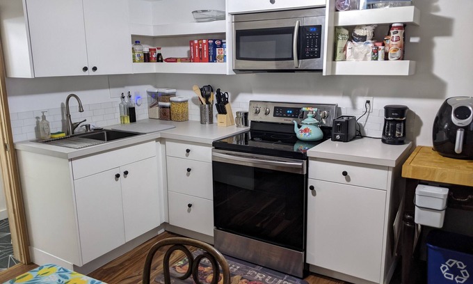Nampa Apartment | Lovely basement apartment with covered outdoor patio.