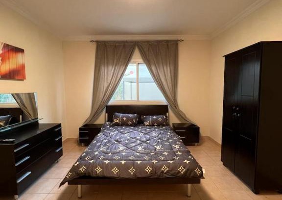Doha Villa | Lovely bedroom with entertaining facilities & Swimming pool