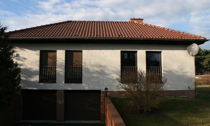Bornicke House | Lovely cottage in a wooded area with a large garden. Pets welcome.