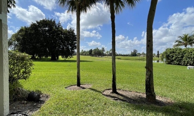 Weston Condo | Lovely Country Club 2 Bedroom condo Lake & Golf course view PEACEFUL & GORGEOUS