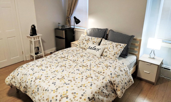 Squirrel Hill South House | Lovely, cozy Murray guest suite in Squirrel Hill