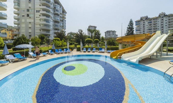 Tosmur Belediyesi Apartment | Lovely Flat with Shared Pools in Alanya