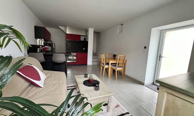 Saint-Nazaire-le-Desert House | Lovely equipped village house