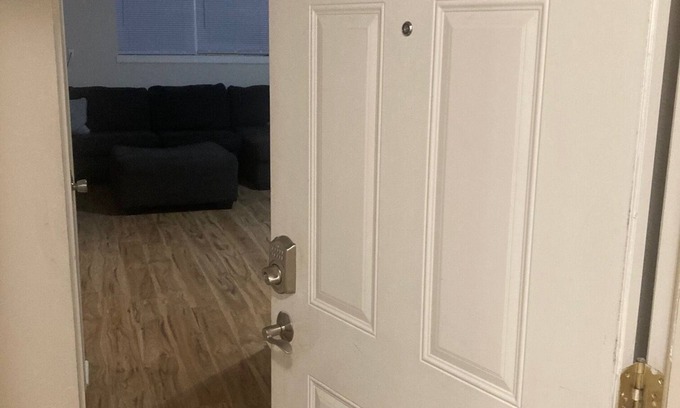 Southwyck Apartment | Lovely fully furnished 2 bedroom near Southwyck Amazon