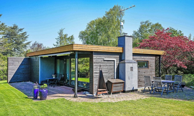 Udsholt Sand House | Lovely holiday home close to town and beach