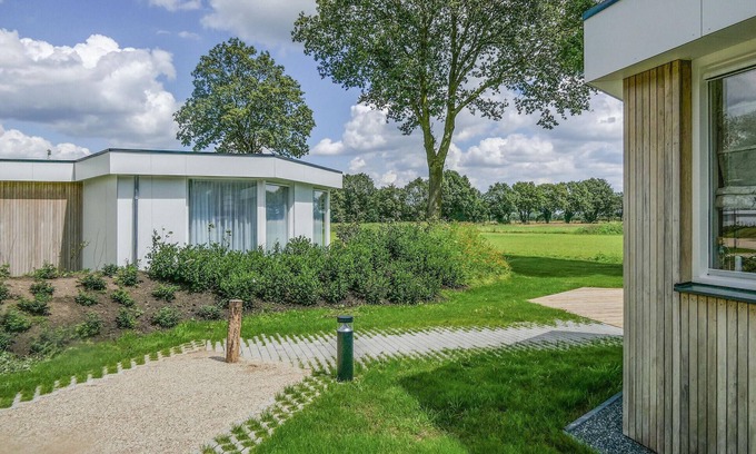 Siebengewald House | Lovely home in Afferden with WiFi