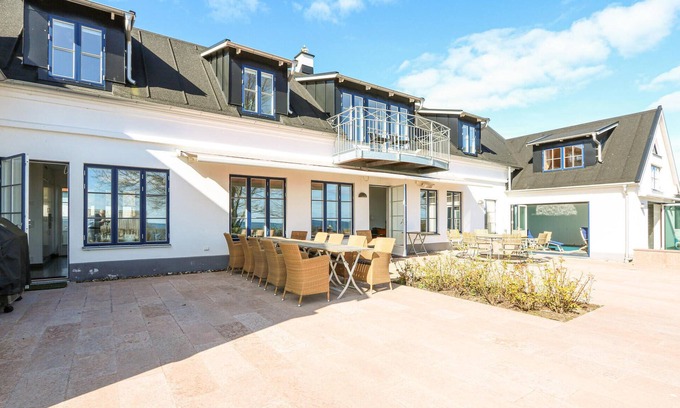 Brantevik House | Lovely home in Brantevik with sauna