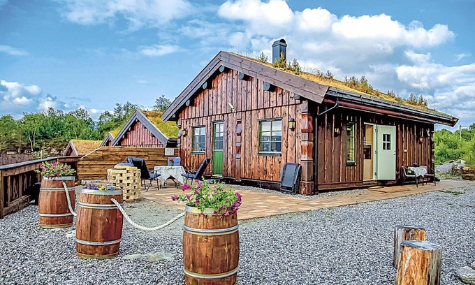 Sykkylven House | Lovely home in Ikornnes