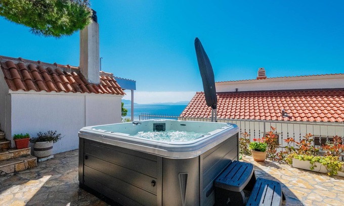 Marusici House | Lovely home in Marusici with kitchen