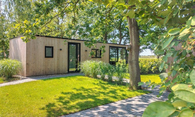 Oosterwolde House | Lovely home in Oosterwolde with WiFi