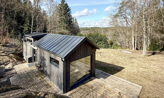 Tollered House | Lovely home in Tollered with lake view