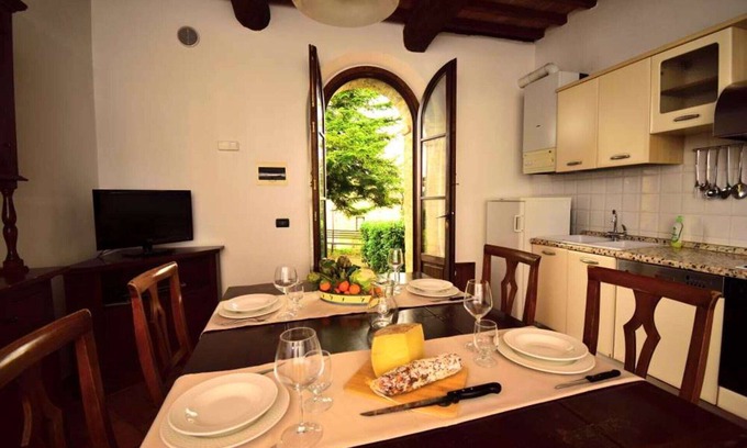 Ponte di Gabbiano Apartment | Lovely apartment for 3 people with WIFI, A/C, pool, TV, pets allowed and parking, close to Siena