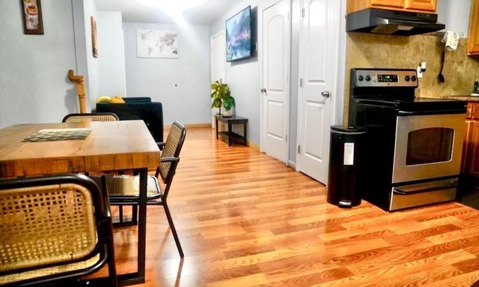 Ampere Apartment | Lovely Loft Near NYC, EWR &nAmerican Dream Mall