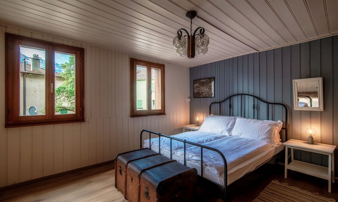 Osco Apartment | Lovely one-bedroom apartment in typical mountain house (CHIÈRA)