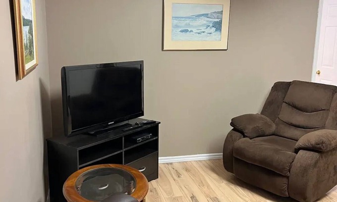 Kippens Apartment | Lovely One bedroom unit, close to Stephenvillenn
