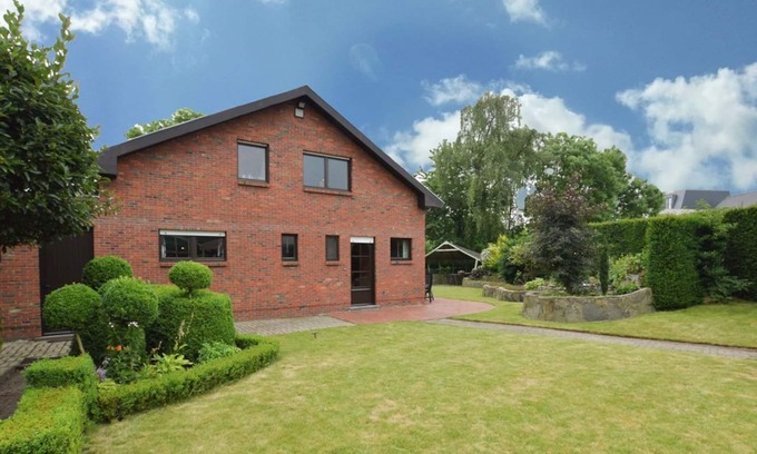 Merksplas House | Lovely, original home with large garden in the centre of Merksplas.