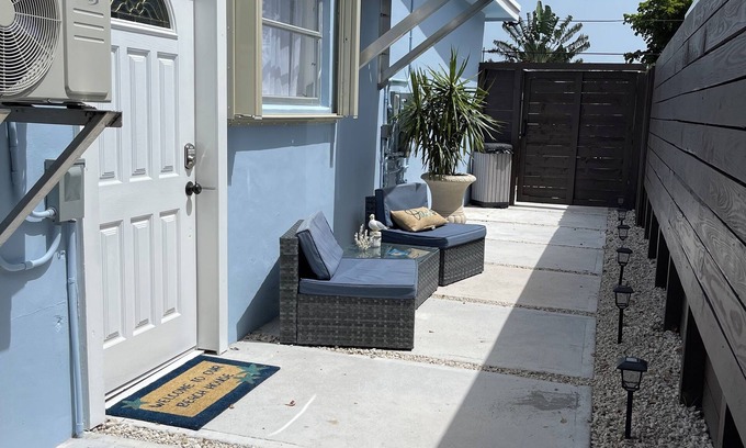 Driftwood Apartment | Lovely private apartment in Hollywood Florida