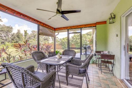 Englewood House | Lovely Retreat Walk to Manasota Key Beach!
