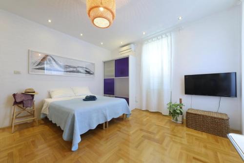 Plisac Apartment | Lovely Rita's Sibenik - cosy apartment in city center