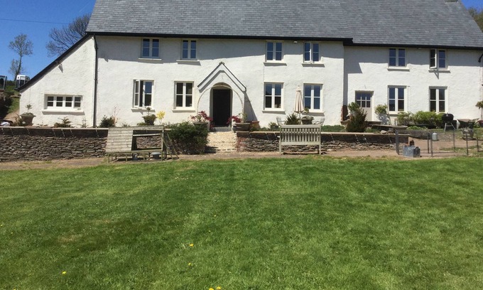 Brushford Apartment | Lovely self contained ground floor apartment in period farmhouse.