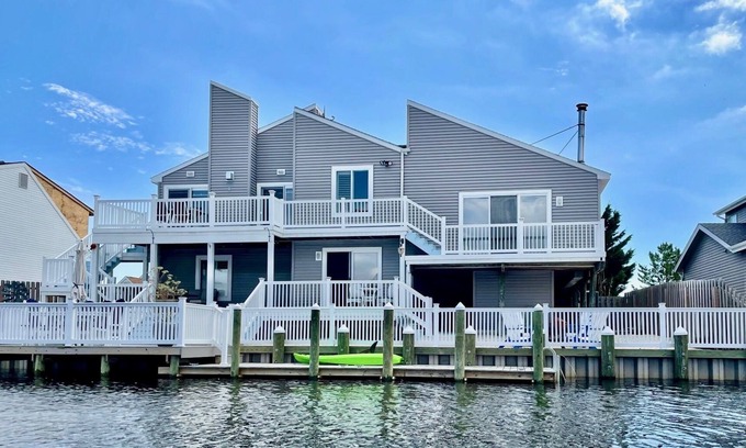 Beach Haven West House | Lovely Spacious Waterfront escape (or WFH) Kayaks, 72' dock, mins to LBI beaches