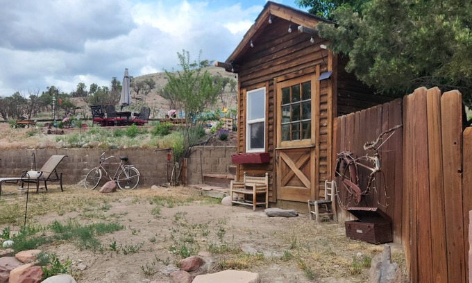 Eagle House | Lovely summer rental getaway 3-bedroom house in the Colorado Mountains
