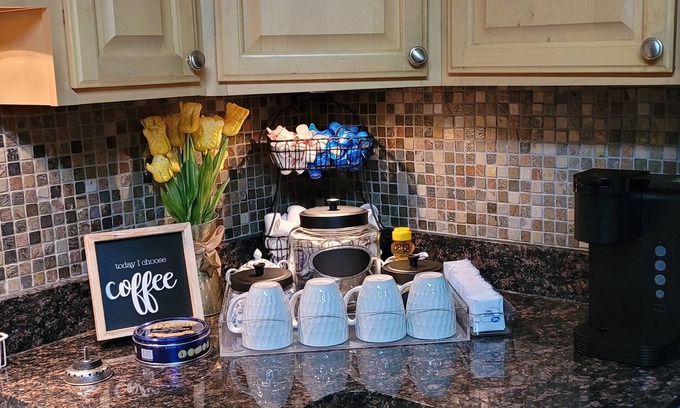 Norfolk - Virginia Beach House | Lovely Town Home