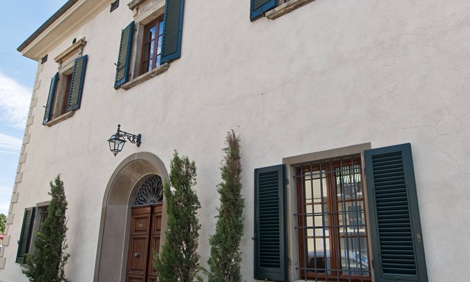 Caprona Villa | Lovely Tuscany in Villamorosa