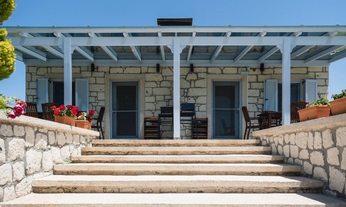 Bozcaada House | Lovely Villa with Backyard in Bozcaada near Beach