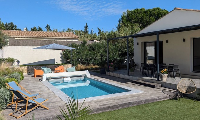 Roquemaure Villa | Lovely villa with pool, in a quiet location near Avignon