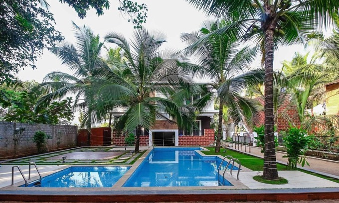 Mandrem House | Low Budget/Luxurious Room Stay, Goa