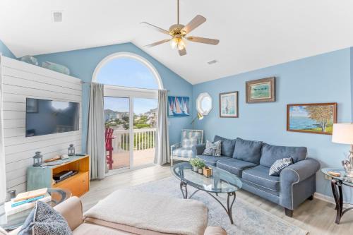 Village of Stump Sound House | Lowe Tide
