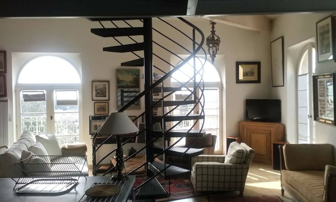 Chateauneuf-de-Gadagne Apartment | Luberon, Avignon, Isle sur la Sorgue
